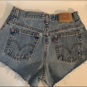 VINTAGE Levi’s 550 jean shorts 6 MIS S